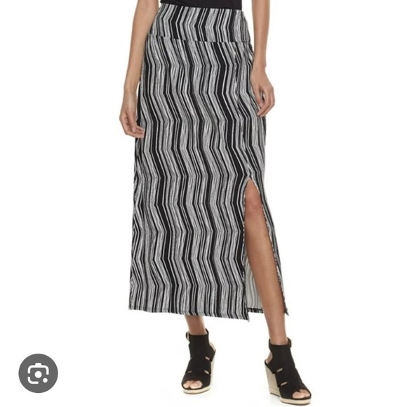 Women's Apt. 9 Tummy Control Maxi Skirt - Picture 1 of 7